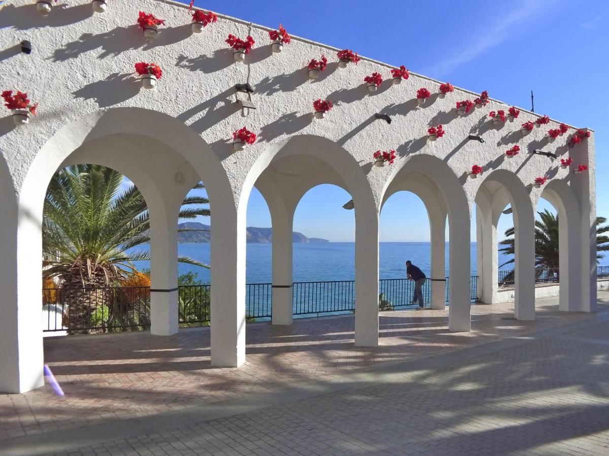 R1357 Balcon De Europa Appartement Nerja Buitenkant foto